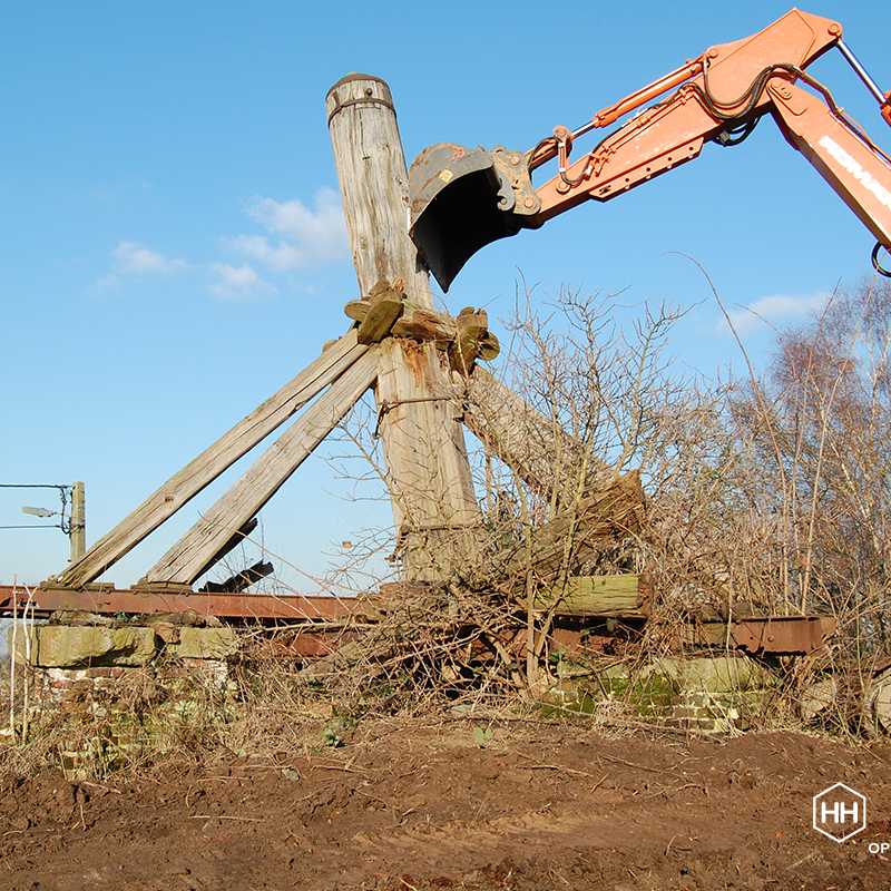 Opruimen site Buysesmolen<br>15-11-2007 - ©Damien De Leeuw (Helemaal Herzele)